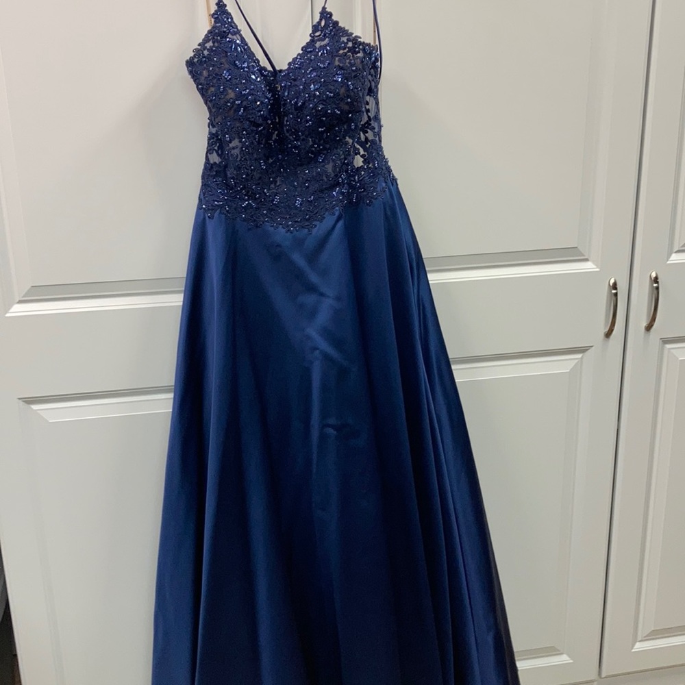 PROM DRESS.  Women’s Navy Blue Dress with lace bust and tie back.